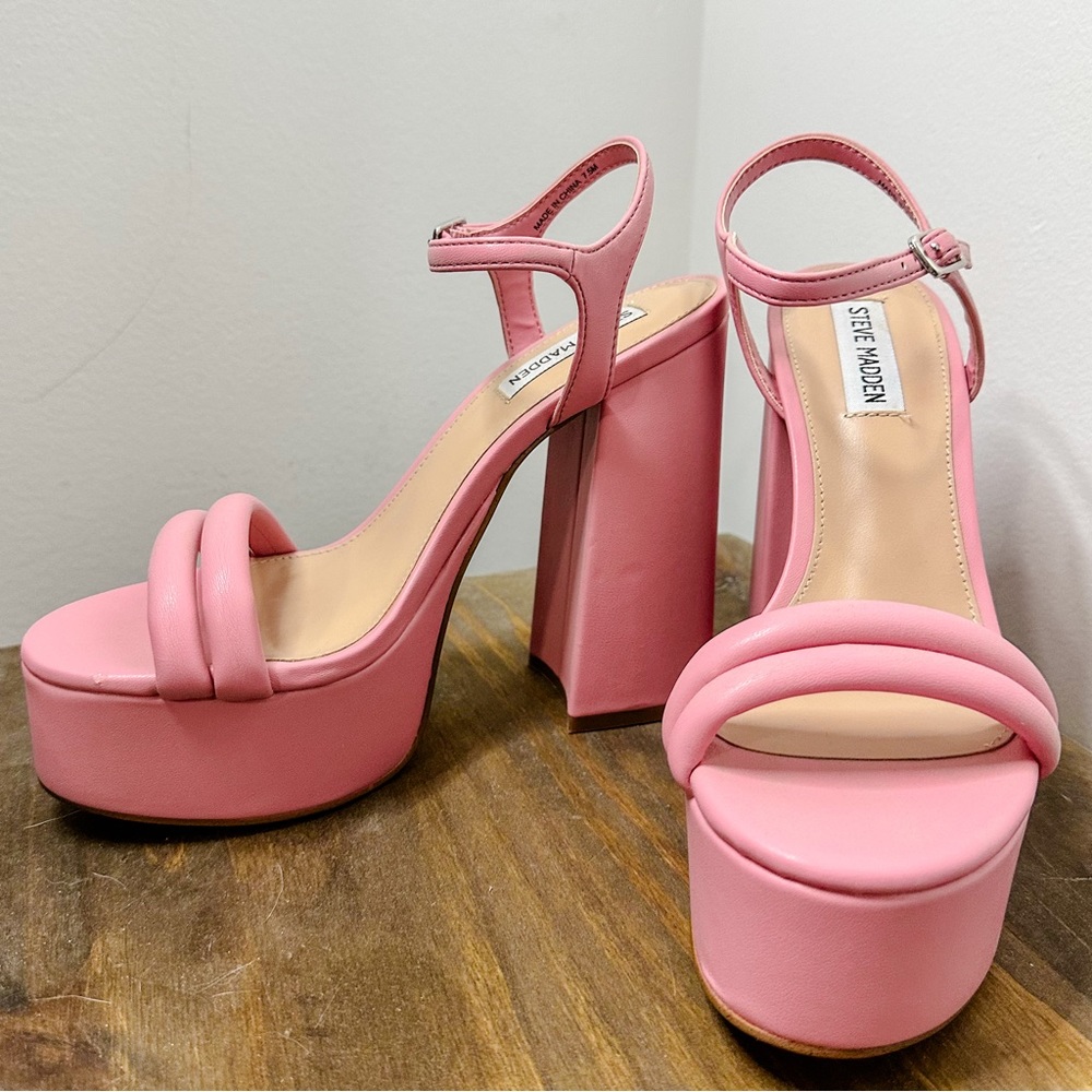 NWOT Steve Madden Platform Block Heels